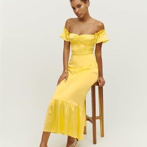 💛NEW NWT Reformation Sianna Silk Dress
Lemon Lily💛
